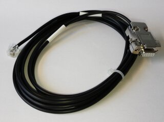 mit Programmierkabel